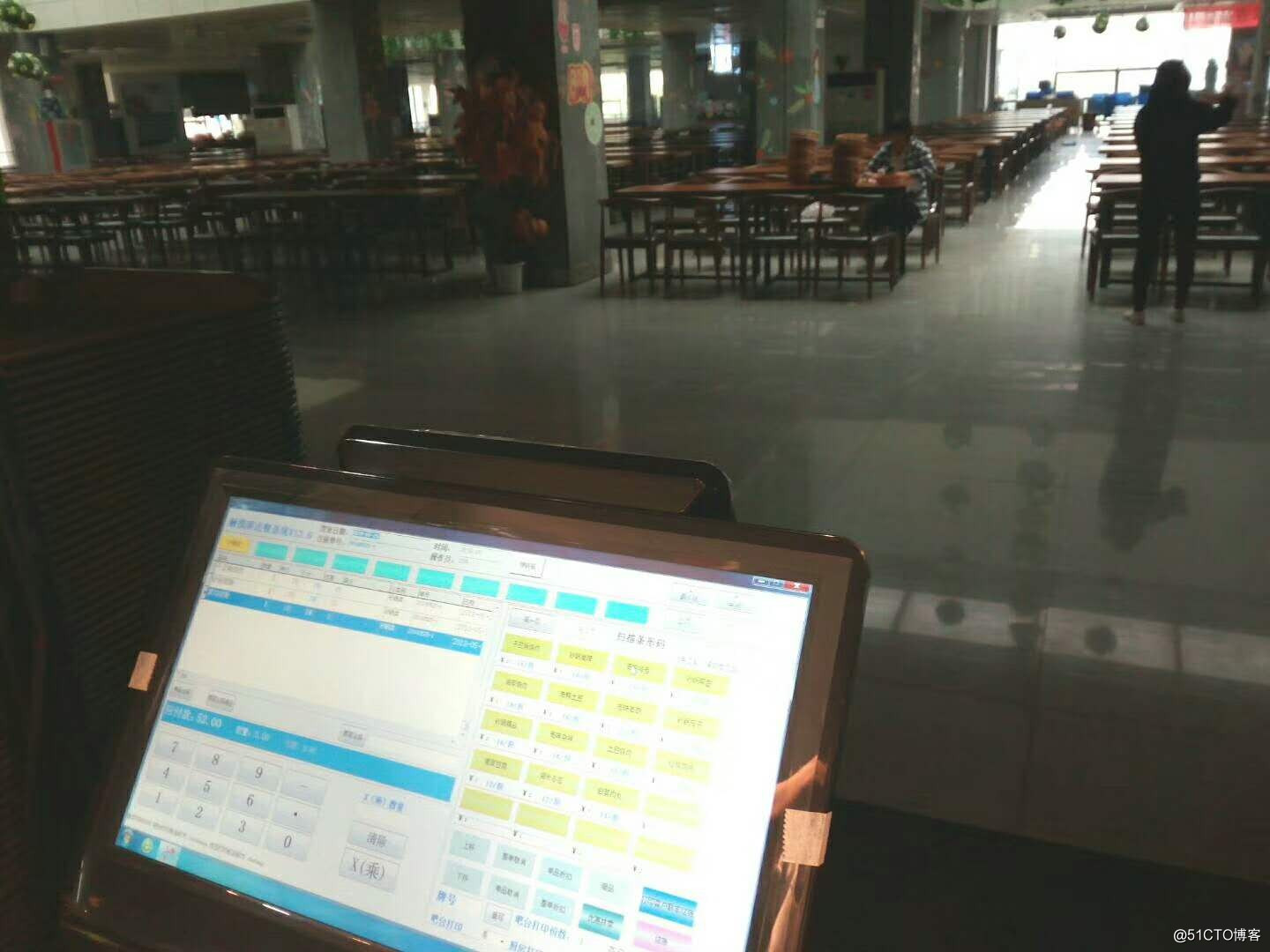 大學食堂餐飲窗口使用的觸摸屏點餐系統